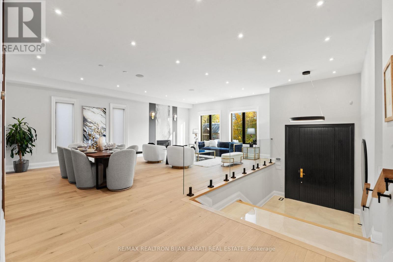 422 Hounslow Avenue, Toronto, Ontario  M2R 1H6 - Photo 6 - C12686726