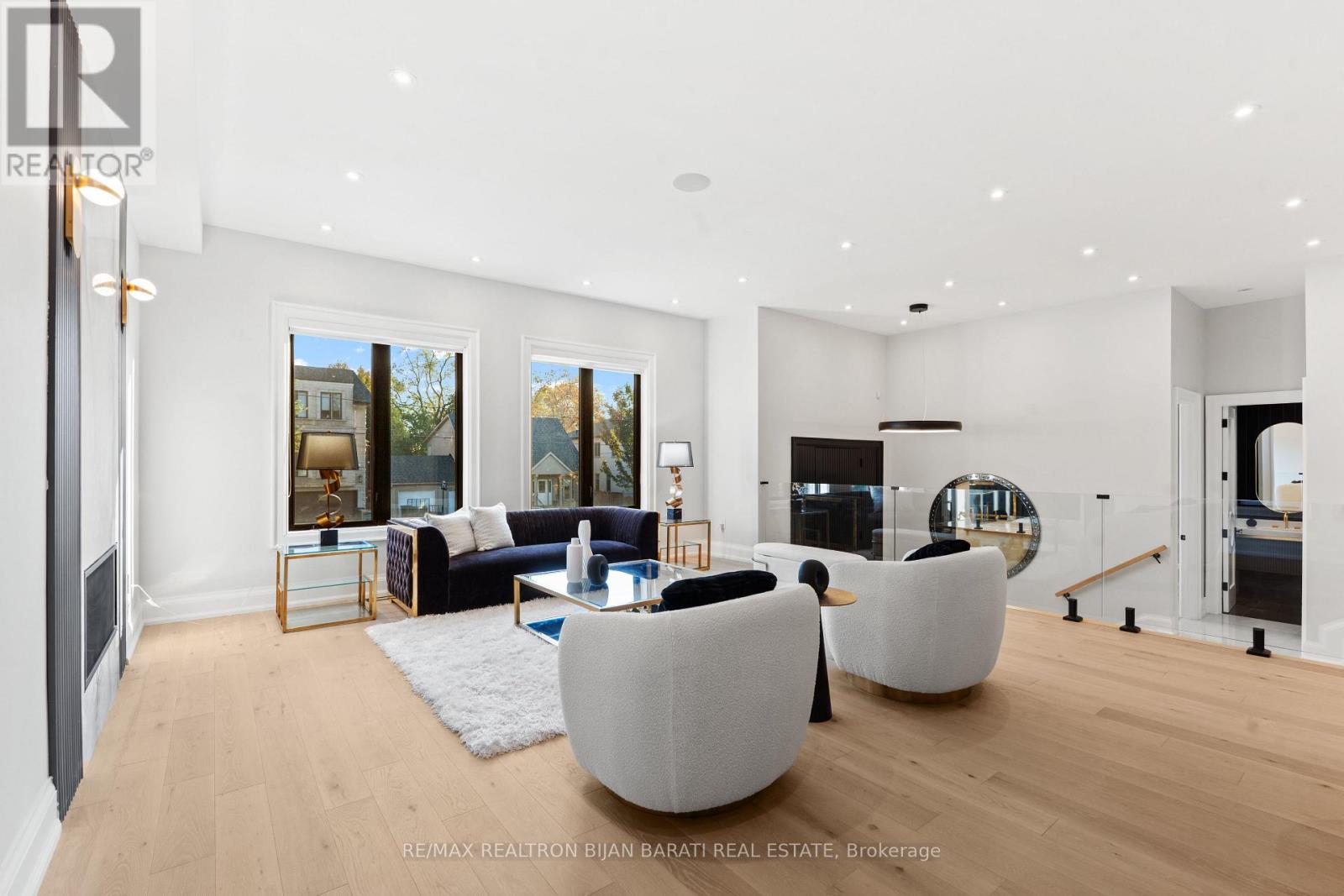 422 Hounslow Avenue, Toronto, Ontario  M2R 1H6 - Photo 7 - C12686726