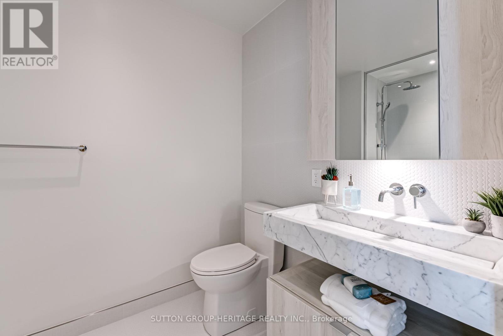 3503 - 11 Yorkville Avenue, Toronto, Ontario  M4W 0B7 - Photo 15 - C12686794