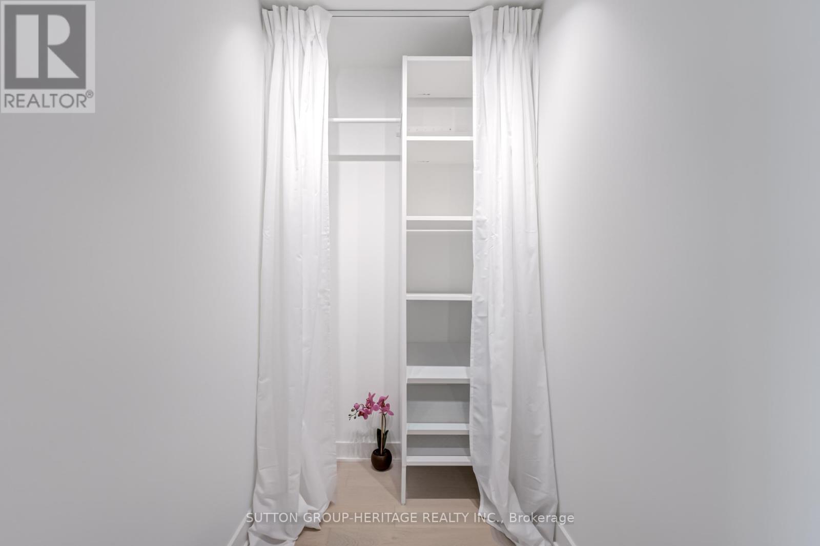 3503 - 11 Yorkville Avenue, Toronto, Ontario  M4W 0B7 - Photo 18 - C12686794