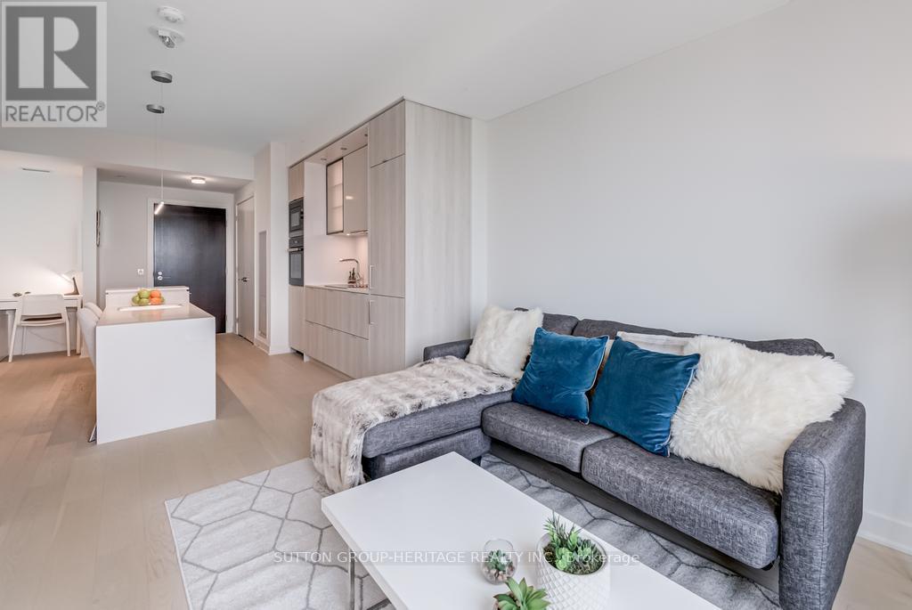 3503 - 11 Yorkville Avenue, Toronto, Ontario  M4W 0B7 - Photo 2 - C12686794