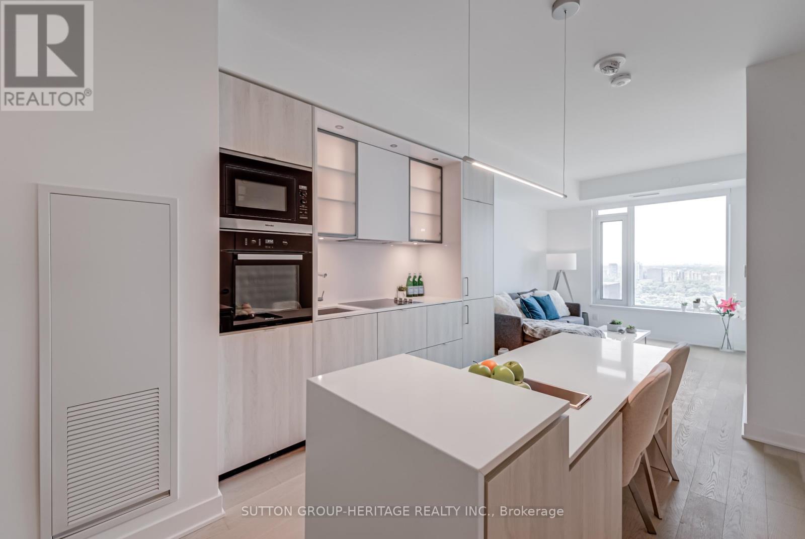 3503 - 11 Yorkville Avenue, Toronto, Ontario  M4W 0B7 - Photo 5 - C12686794