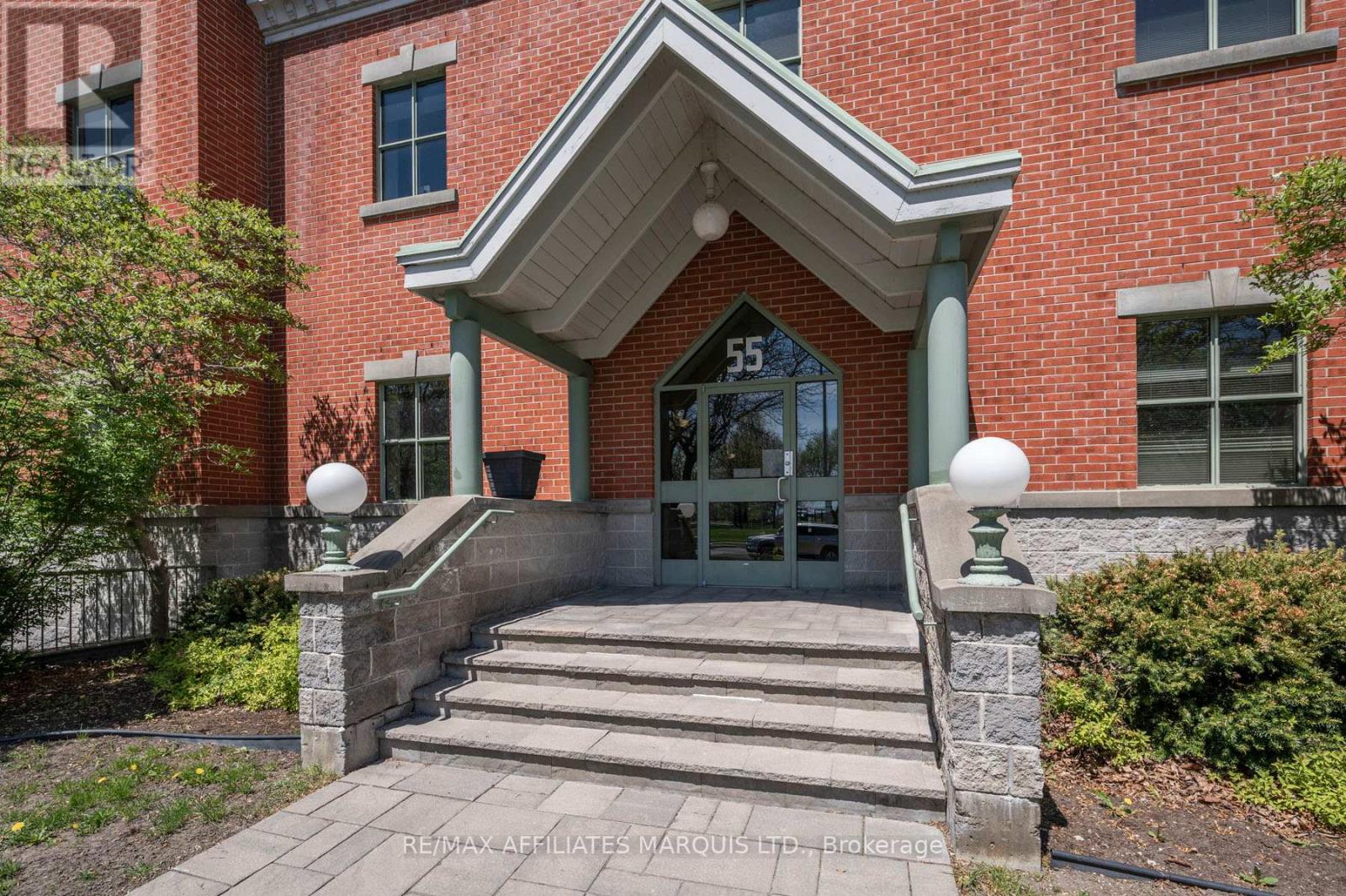 360 - 55 Water Street W, Cornwall, Ontario  K6J 1A1 - Photo 6 - X12686620