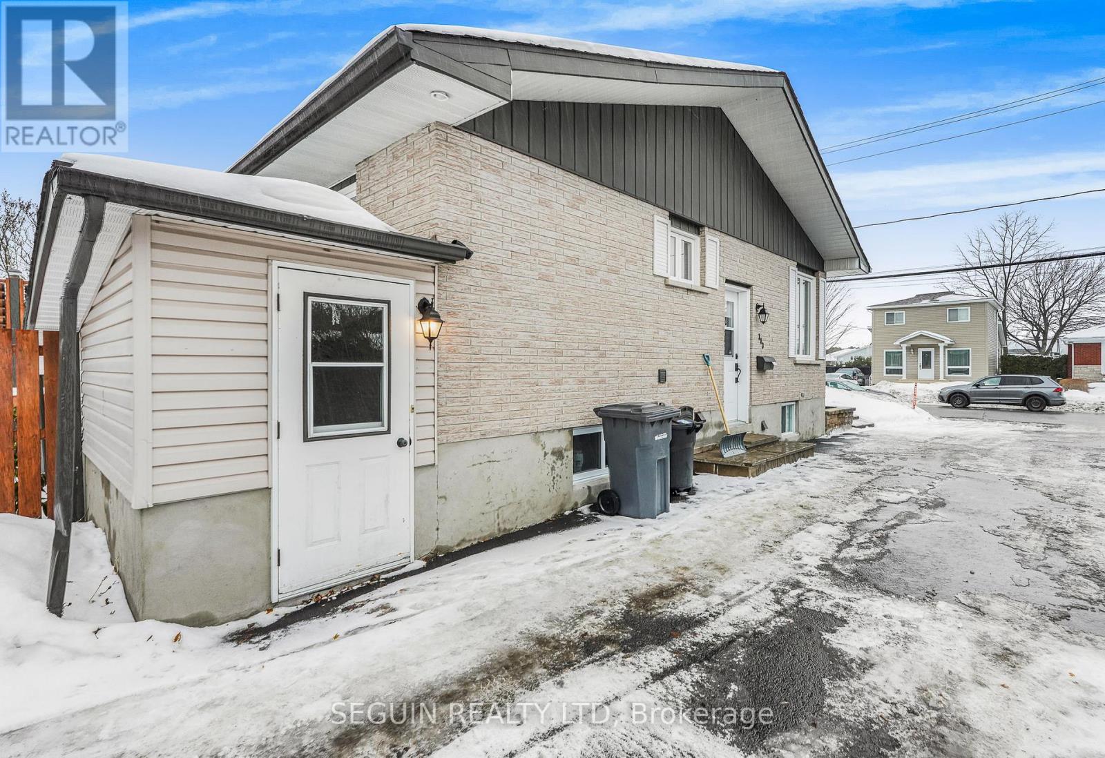 301-303 Chamberlain Street, Hawkesbury, Ontario  K6A 2G3 - Photo 20 - X12686698