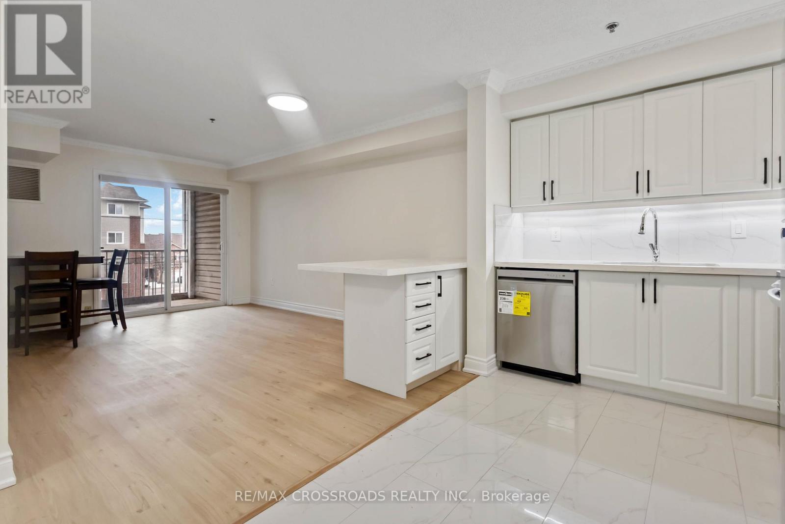 303 - 5225 Finch Avenue E, Toronto, Ontario  M1S 5W8 - Photo 10 - E12686546