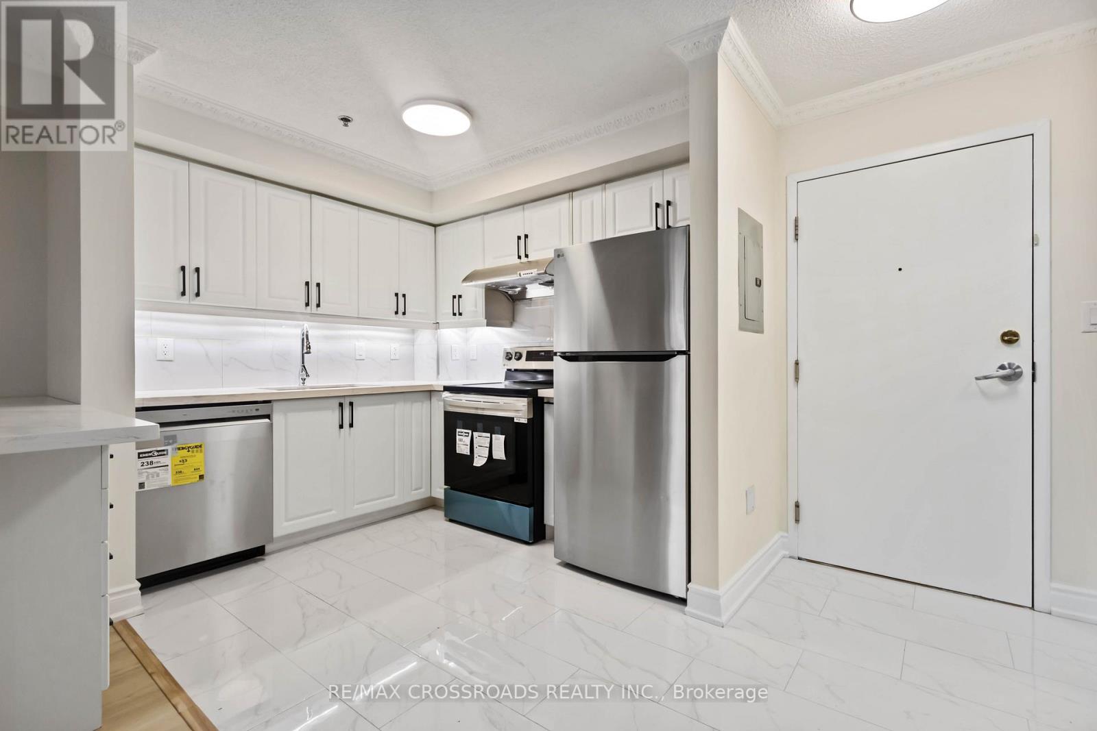 303 - 5225 Finch Avenue E, Toronto, Ontario  M1S 5W8 - Photo 8 - E12686546