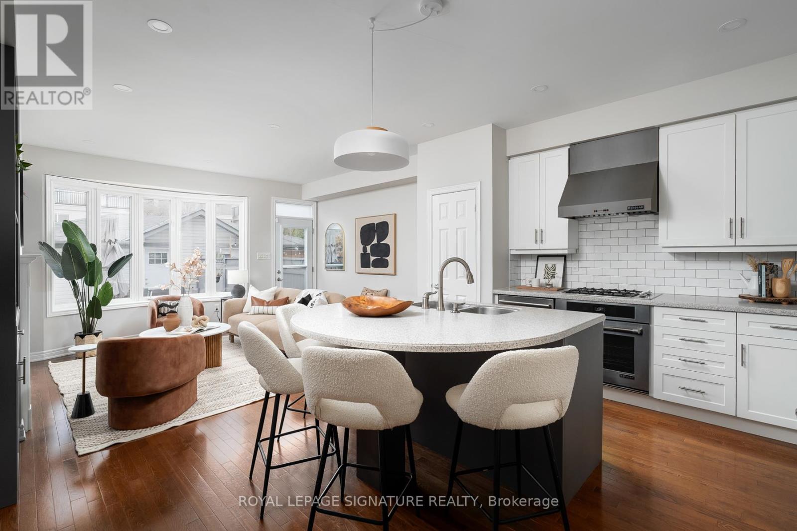 89 Winners Circle, Toronto, Ontario  M4L 3Y7 - Photo 13 - E12686556