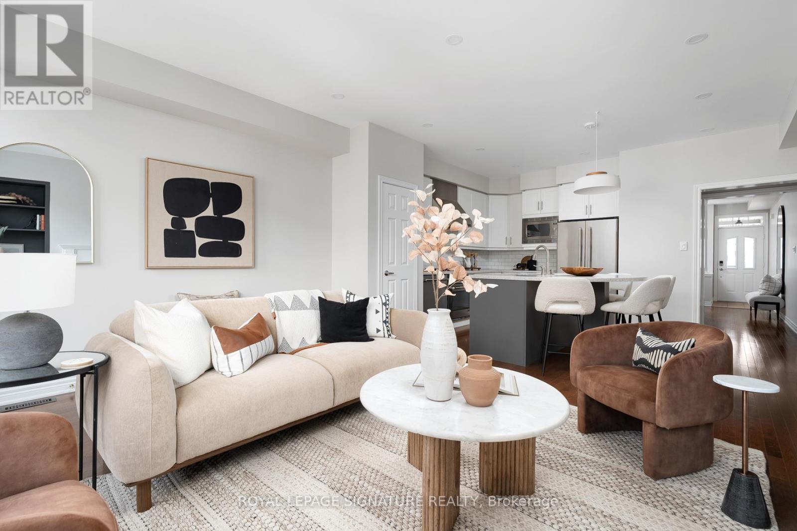 89 Winners Circle, Toronto, Ontario  M4L 3Y7 - Photo 24 - E12686556