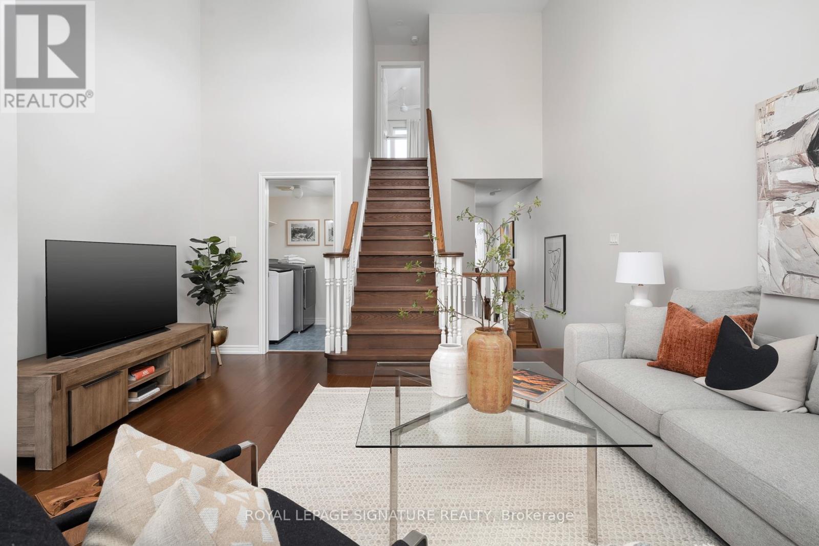 89 Winners Circle, Toronto, Ontario  M4L 3Y7 - Photo 35 - E12686556