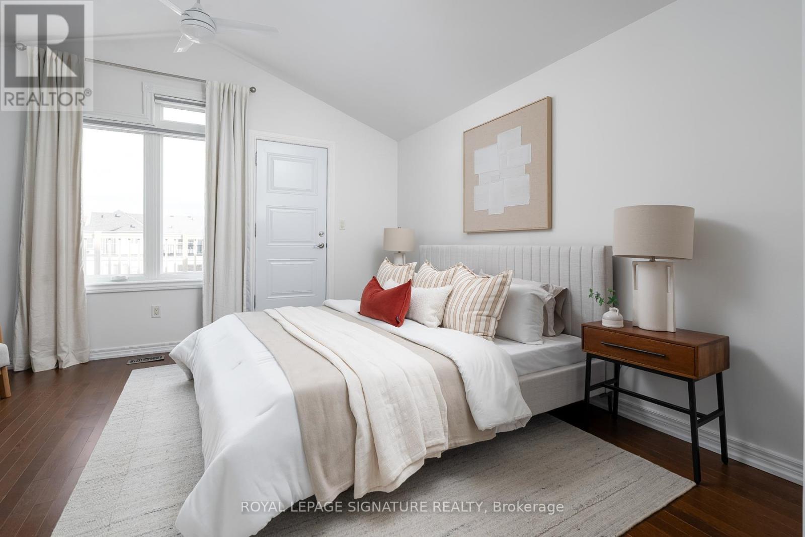 89 Winners Circle, Toronto, Ontario  M4L 3Y7 - Photo 37 - E12686556