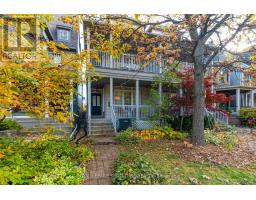 89 WINNERS CIRCLE, Toronto, Ontario