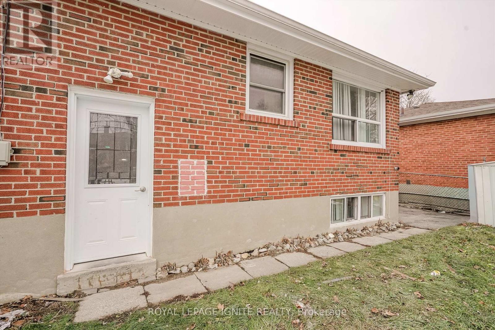 Basement - 39 Greenock Avenue, Toronto, Ontario  M1G 2Z7 - Photo 2 - E12686566