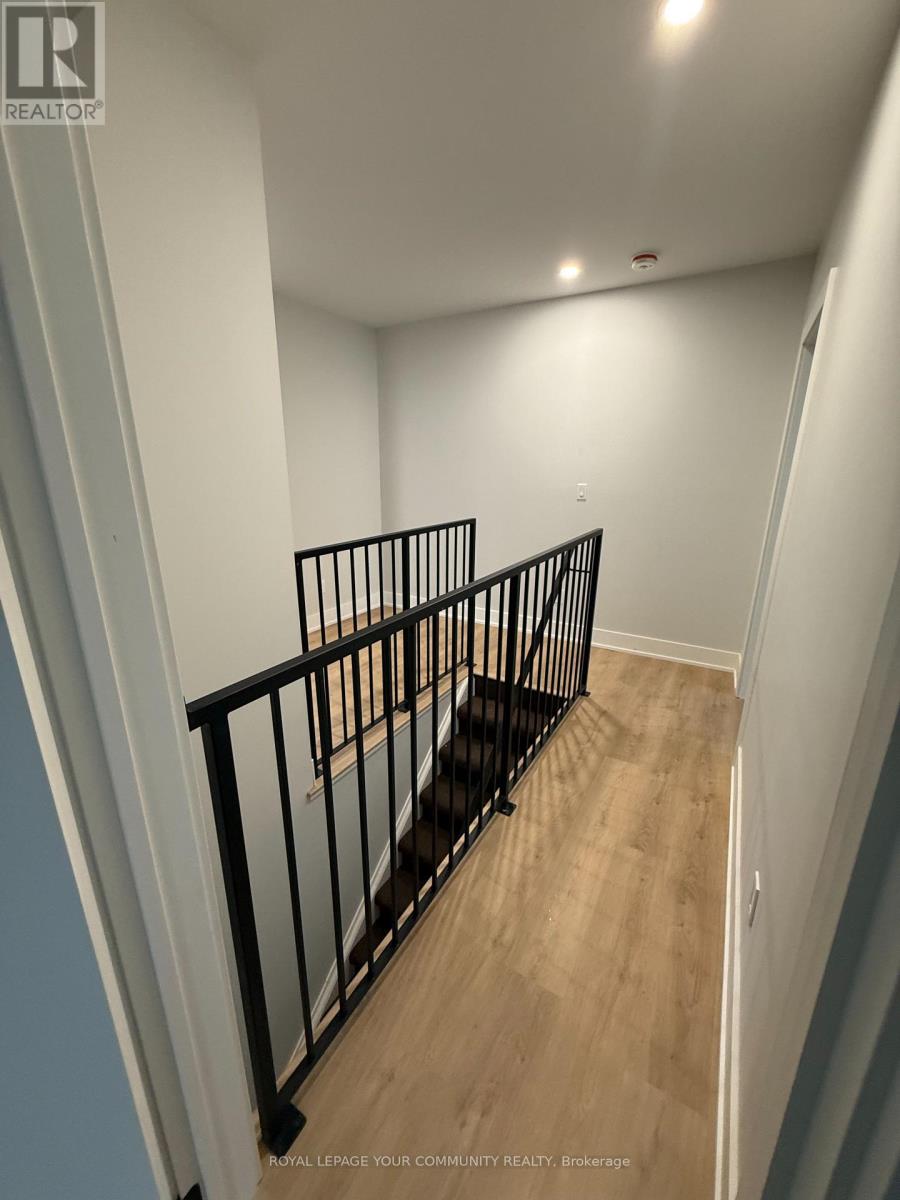 2 - 88 Spruce Street, Aurora, Ontario  L4G 1S1 - Photo 22 - N12686458