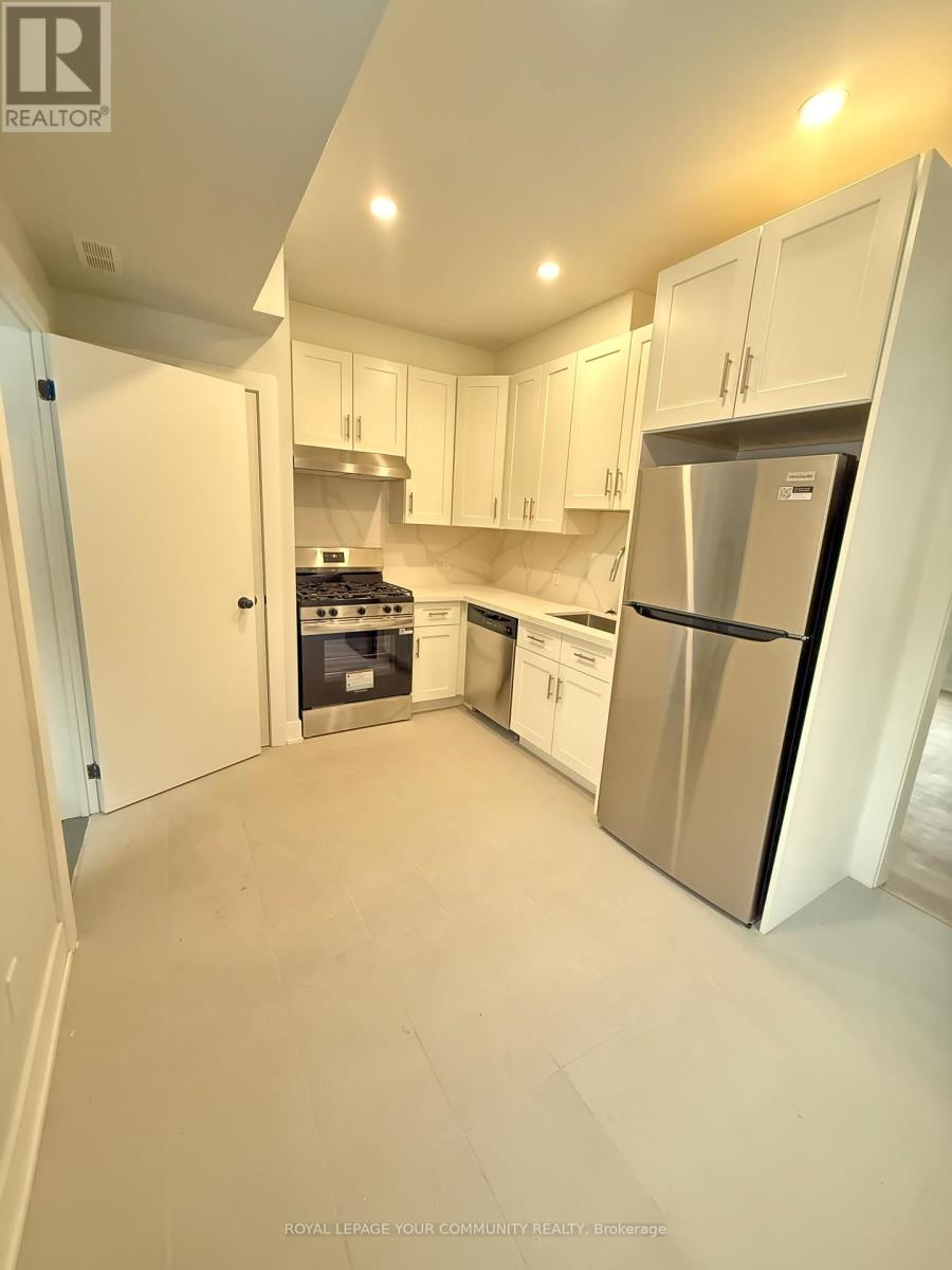 2 - 88 Spruce Street, Aurora, Ontario  L4G 1S1 - Photo 8 - N12686458