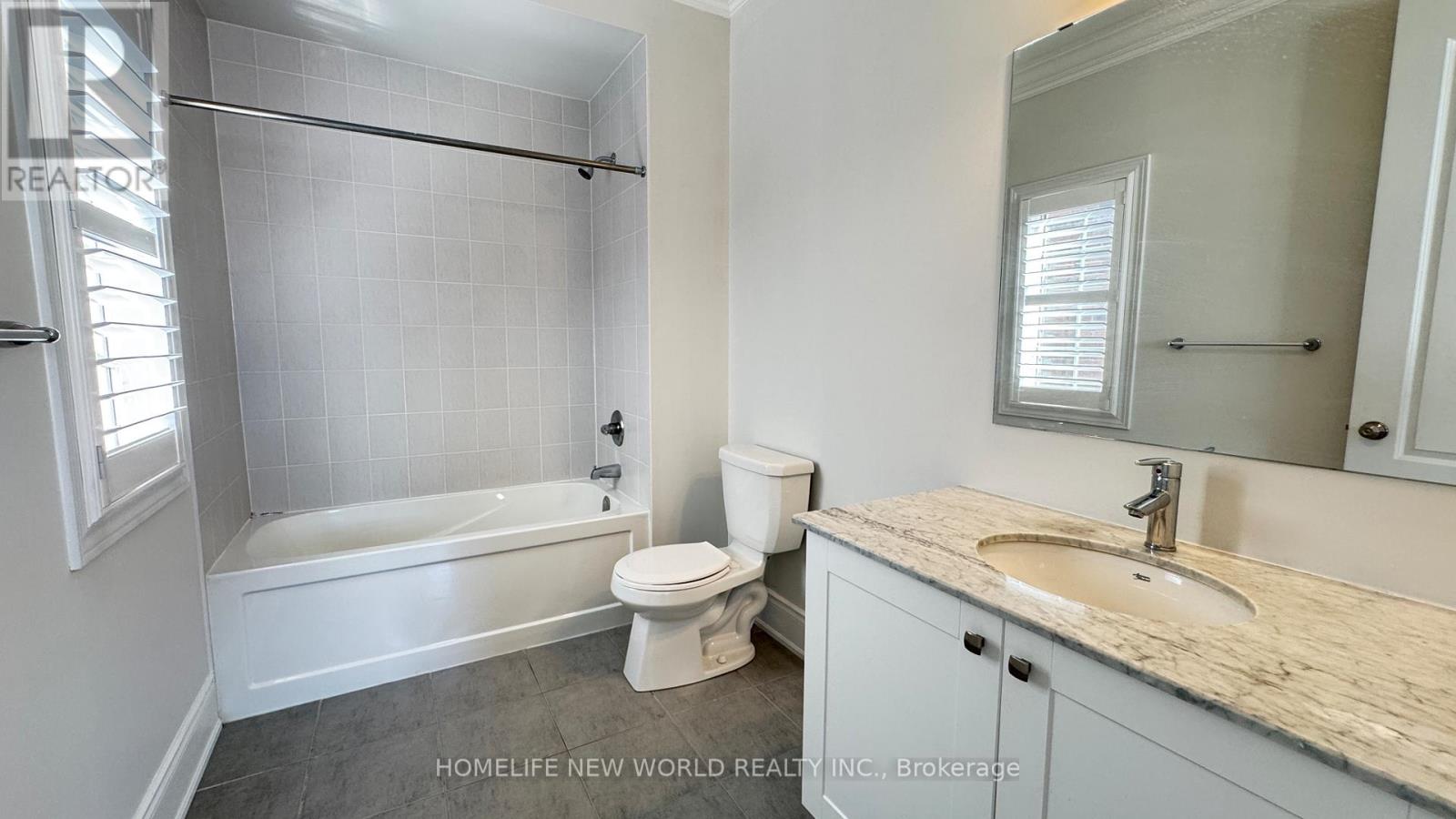 10 Ken Sinclair Crescent, Aurora, Ontario  L4G 3J1 - Photo 19 - N12686532