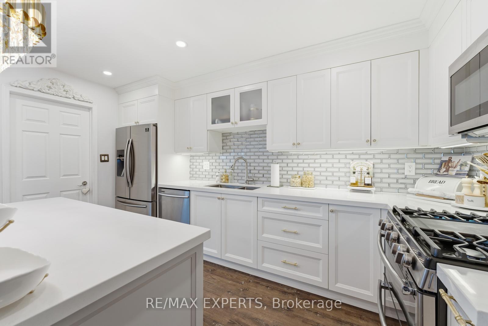 34 Castle Park Boulevard, Vaughan, Ontario  L4H 1M4 - Photo 17 - N12686614