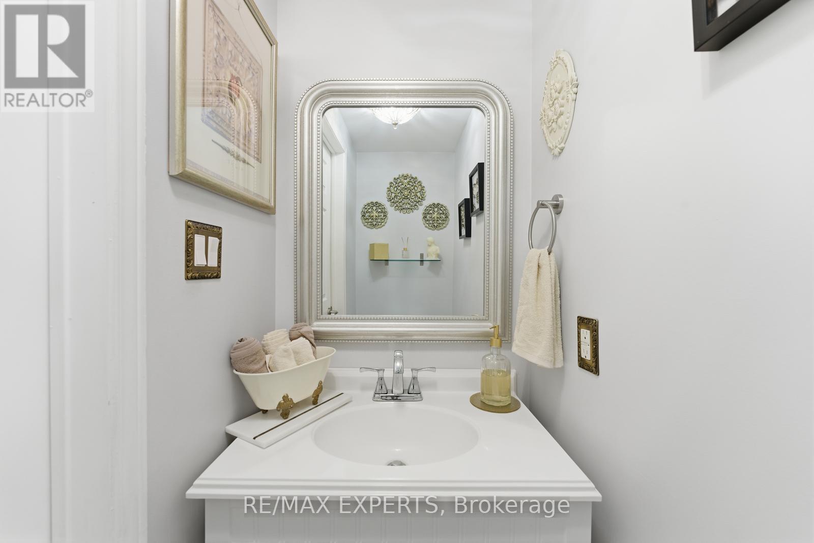 34 Castle Park Boulevard, Vaughan, Ontario  L4H 1M4 - Photo 21 - N12686614