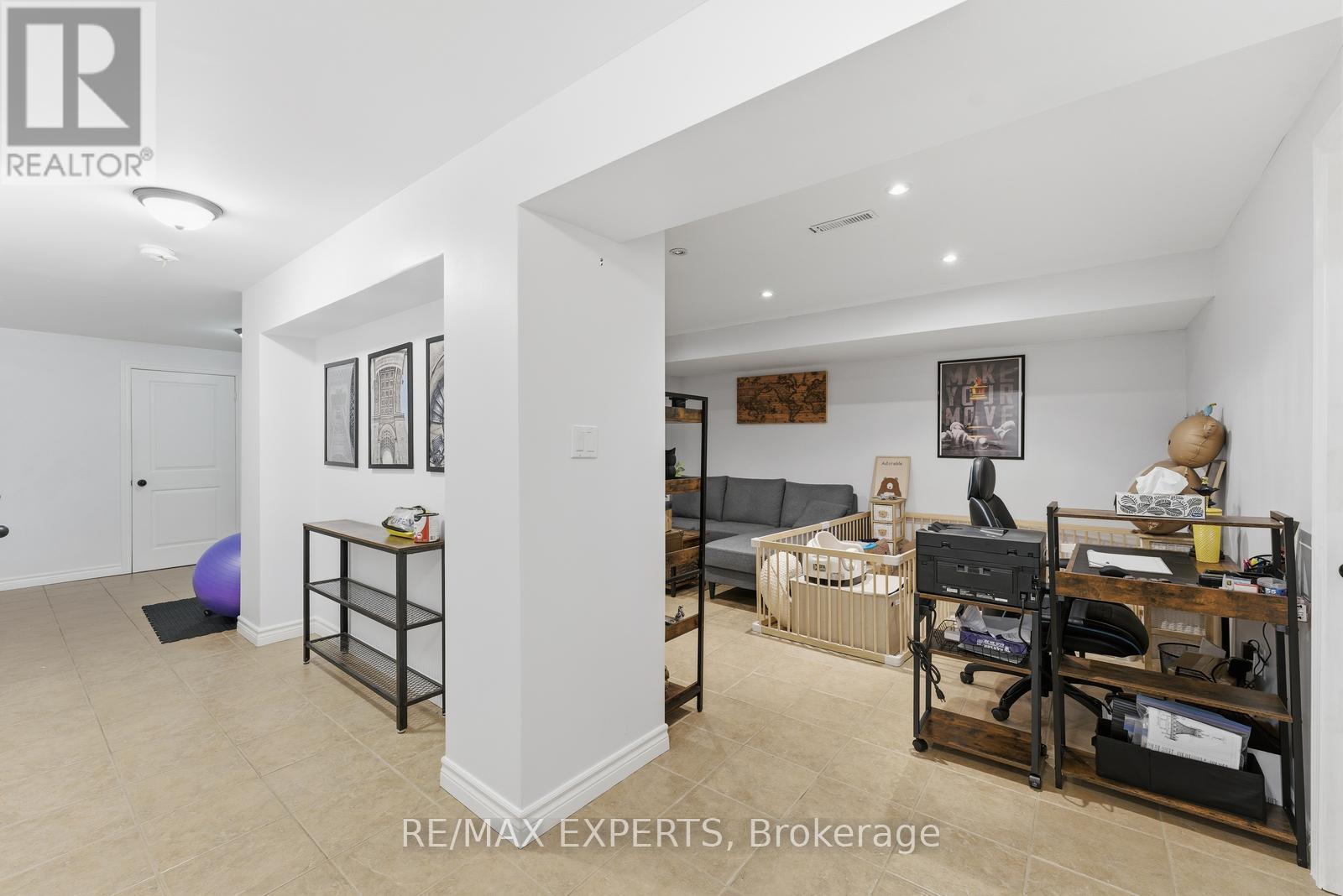 34 Castle Park Boulevard, Vaughan, Ontario  L4H 1M4 - Photo 32 - N12686614