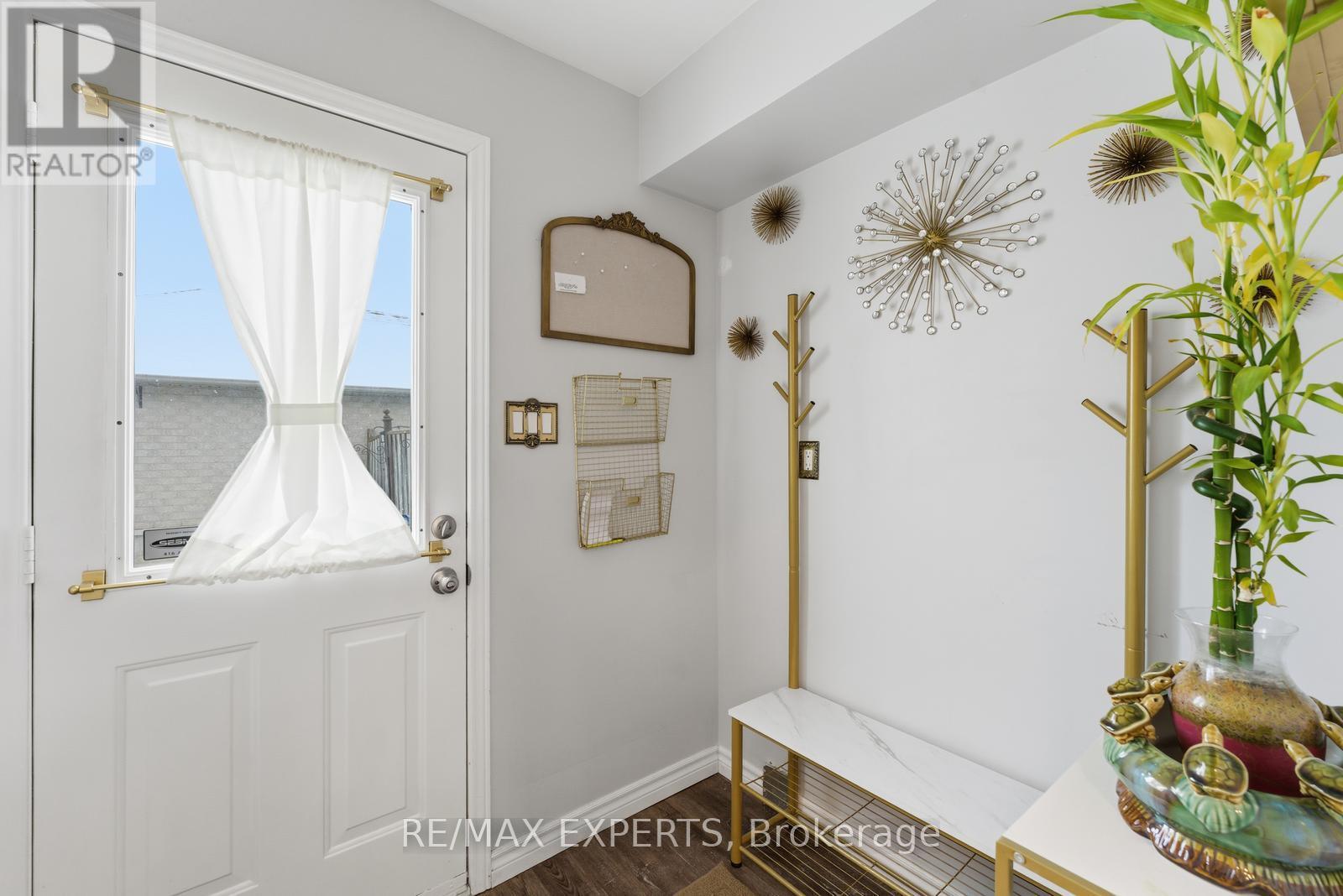 34 Castle Park Boulevard, Vaughan, Ontario  L4H 1M4 - Photo 38 - N12686614