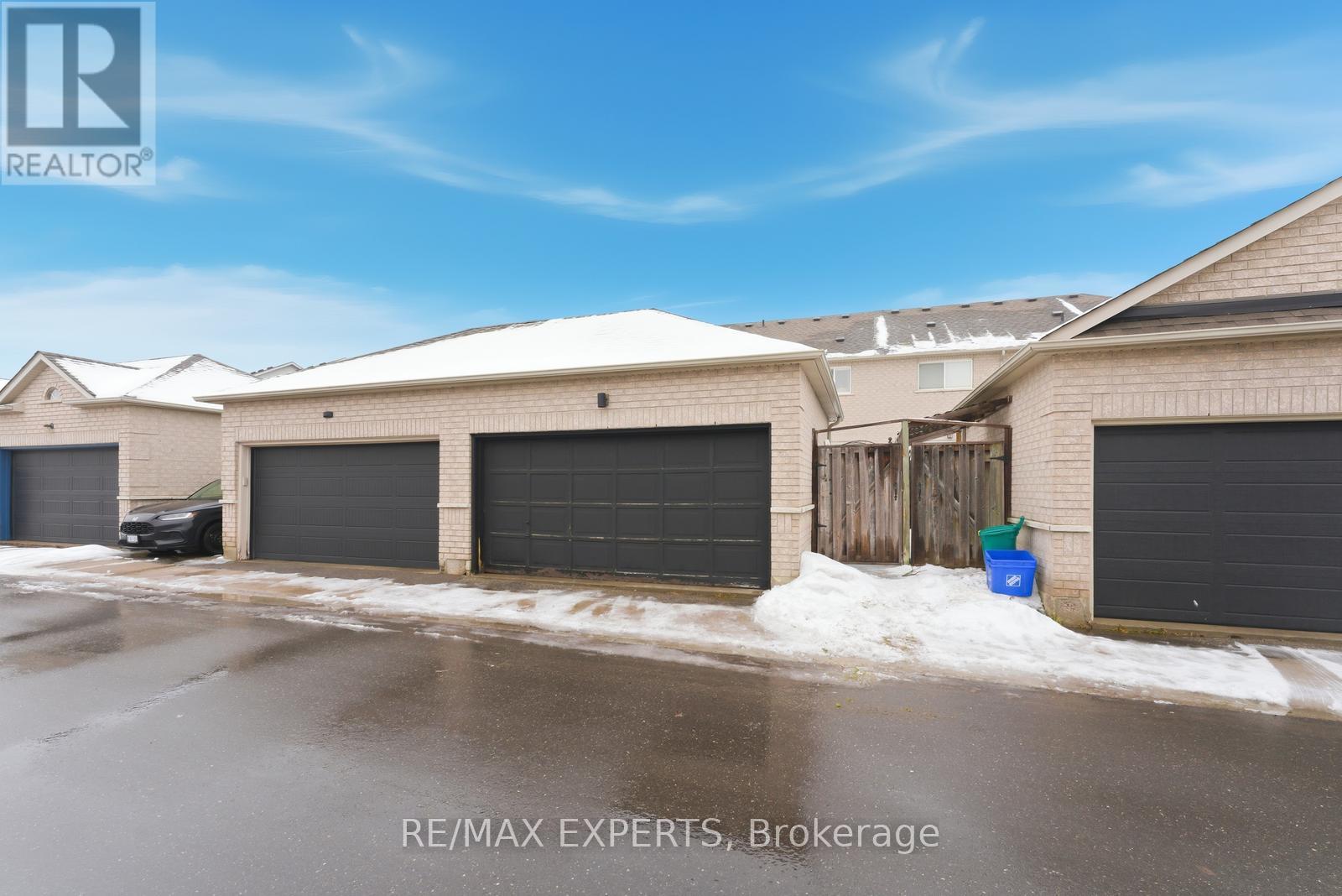 34 Castle Park Boulevard, Vaughan, Ontario  L4H 1M4 - Photo 40 - N12686614