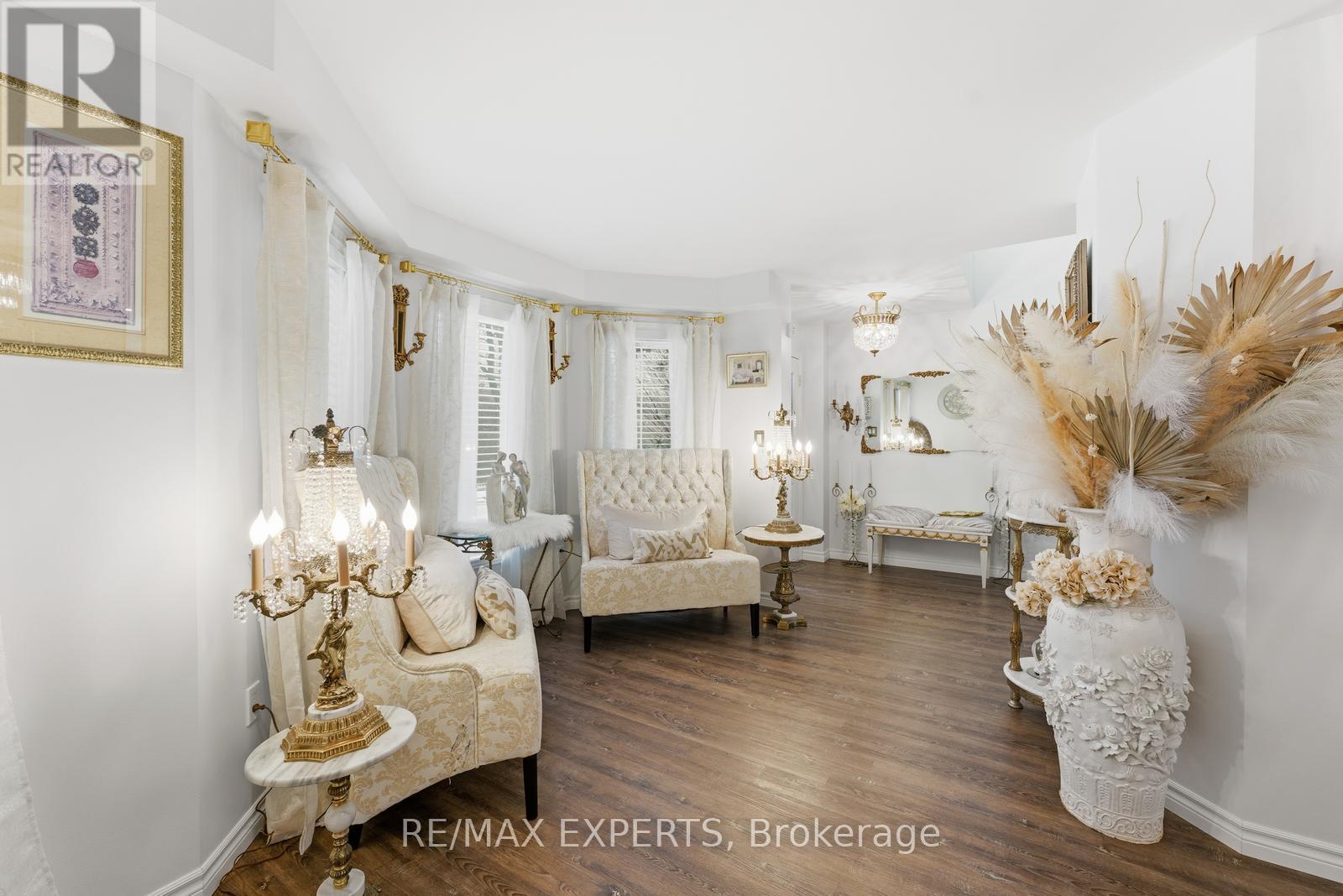 34 Castle Park Boulevard, Vaughan, Ontario  L4H 1M4 - Photo 9 - N12686614