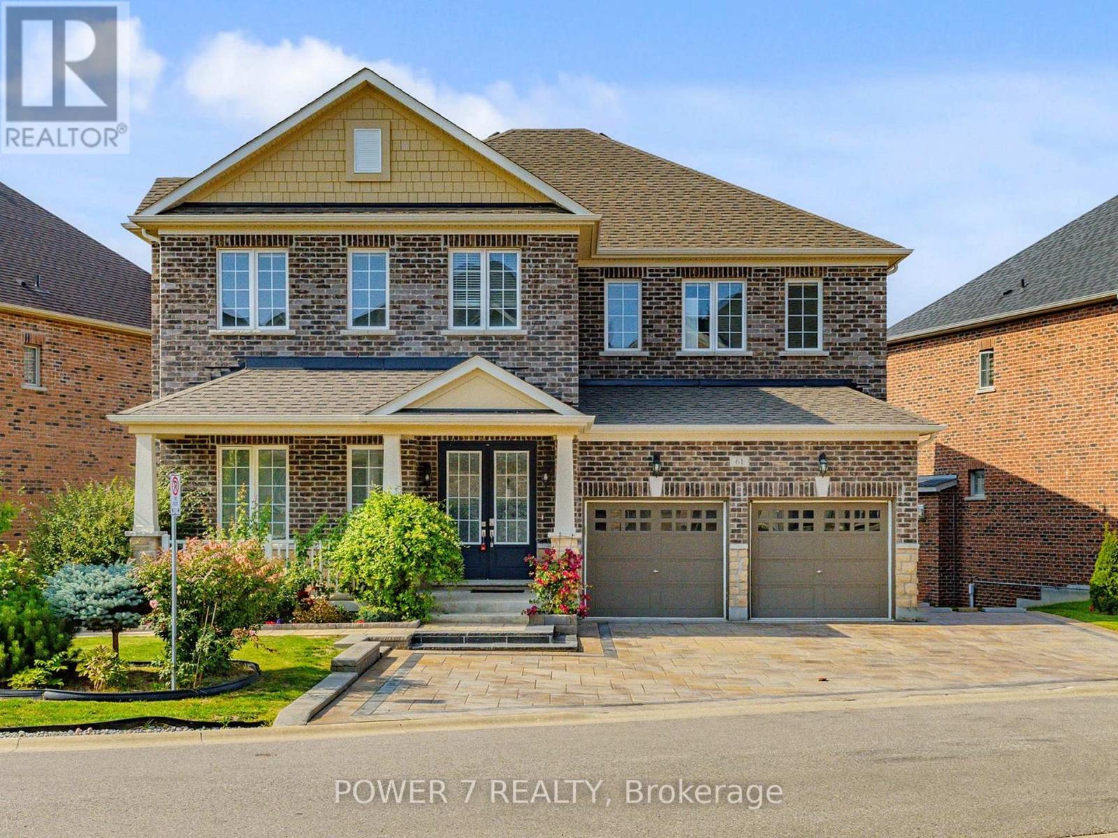 61 Match Point Court, Aurora, Ontario  L4G 3J1 - Photo 1 - N12686650