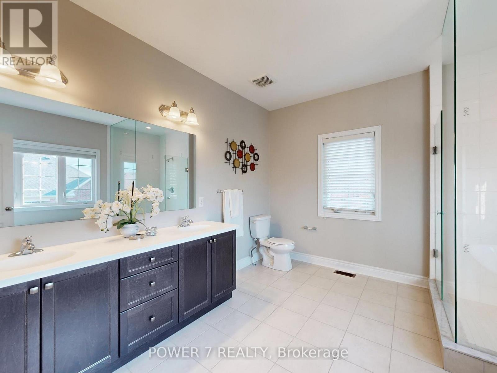 61 Match Point Court, Aurora, Ontario  L4G 3J1 - Photo 30 - N12686650