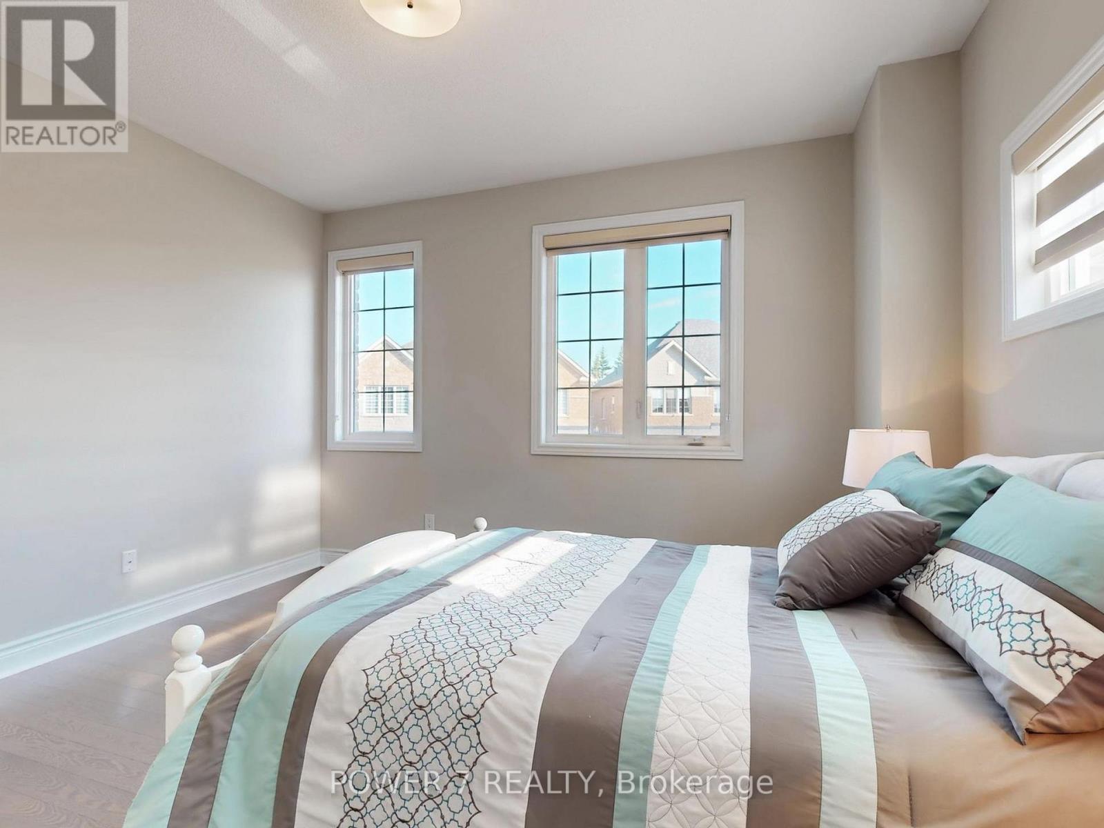 61 Match Point Court, Aurora, Ontario  L4G 3J1 - Photo 36 - N12686650