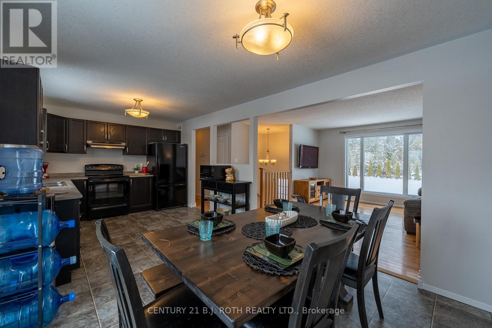 1829 Division Road E, Severn (Ardtrea), Ontario  L3V 0X8 - Photo 11 - S12686494