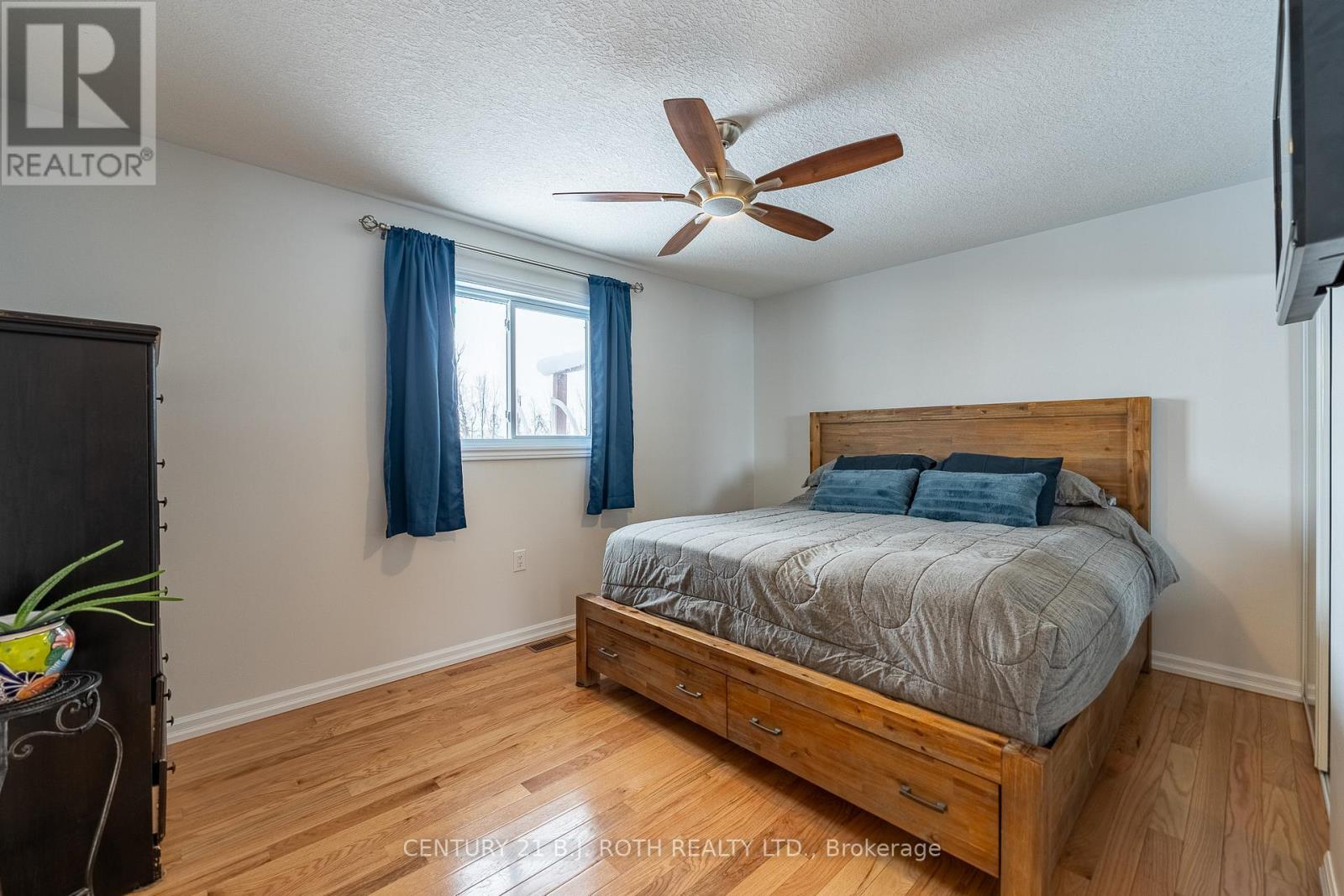 1829 Division Road E, Severn (Ardtrea), Ontario  L3V 0X8 - Photo 14 - S12686494