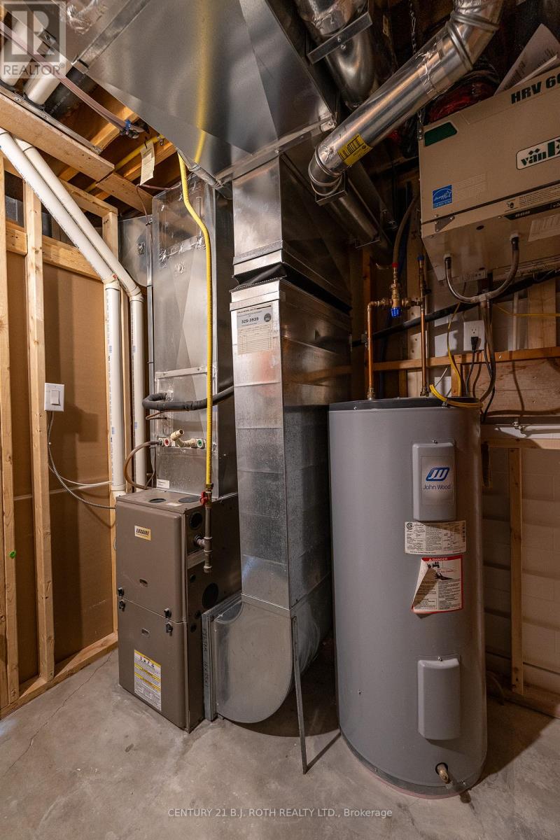 1829 Division Road E, Severn (Ardtrea), Ontario  L3V 0X8 - Photo 32 - S12686494