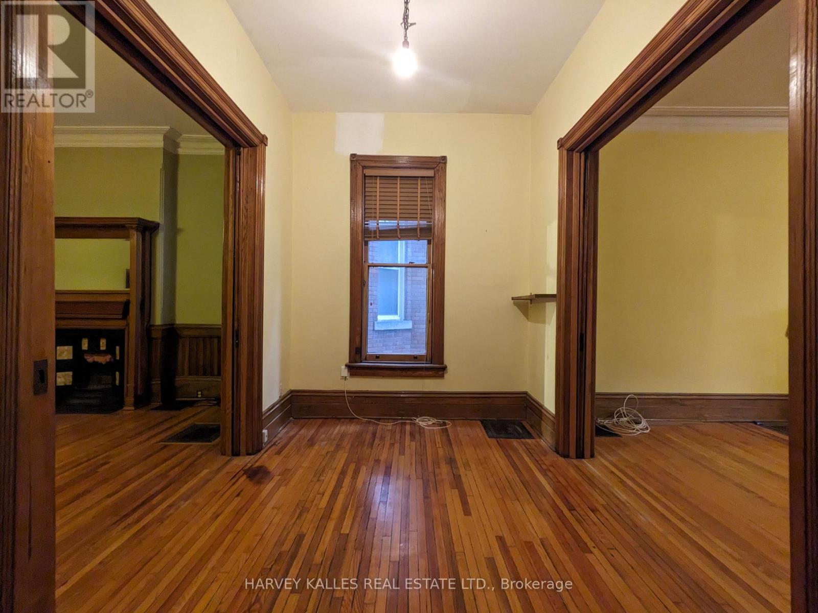 Main - 600 Huron Street, Toronto, Ontario  M5R 2R7 - Photo 3 - C12684980