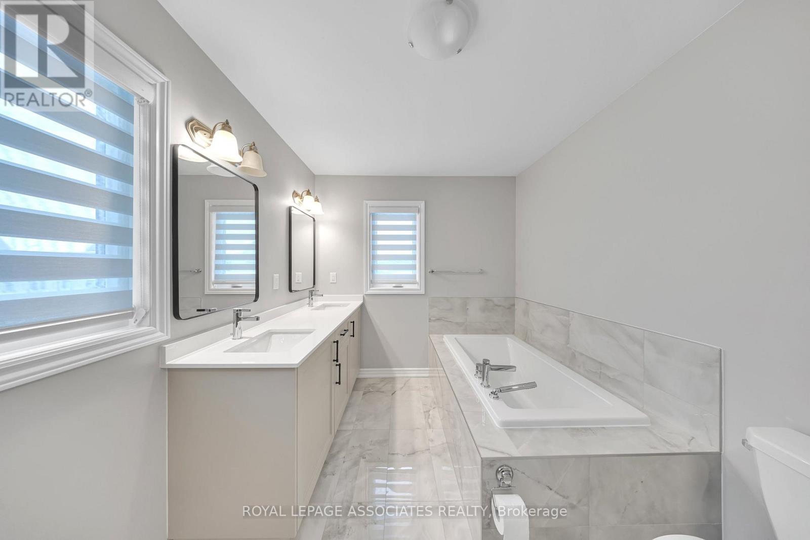 489 Twin Streams Road, Whitby, Ontario  L1P 0P6 - Photo 33 - E12672668