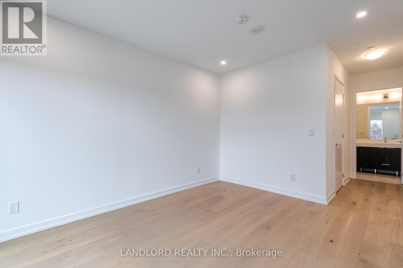 104 - 15 Maryport Avenue, Toronto, Ontario  M3M 0E1 - Photo 11 - W12686496