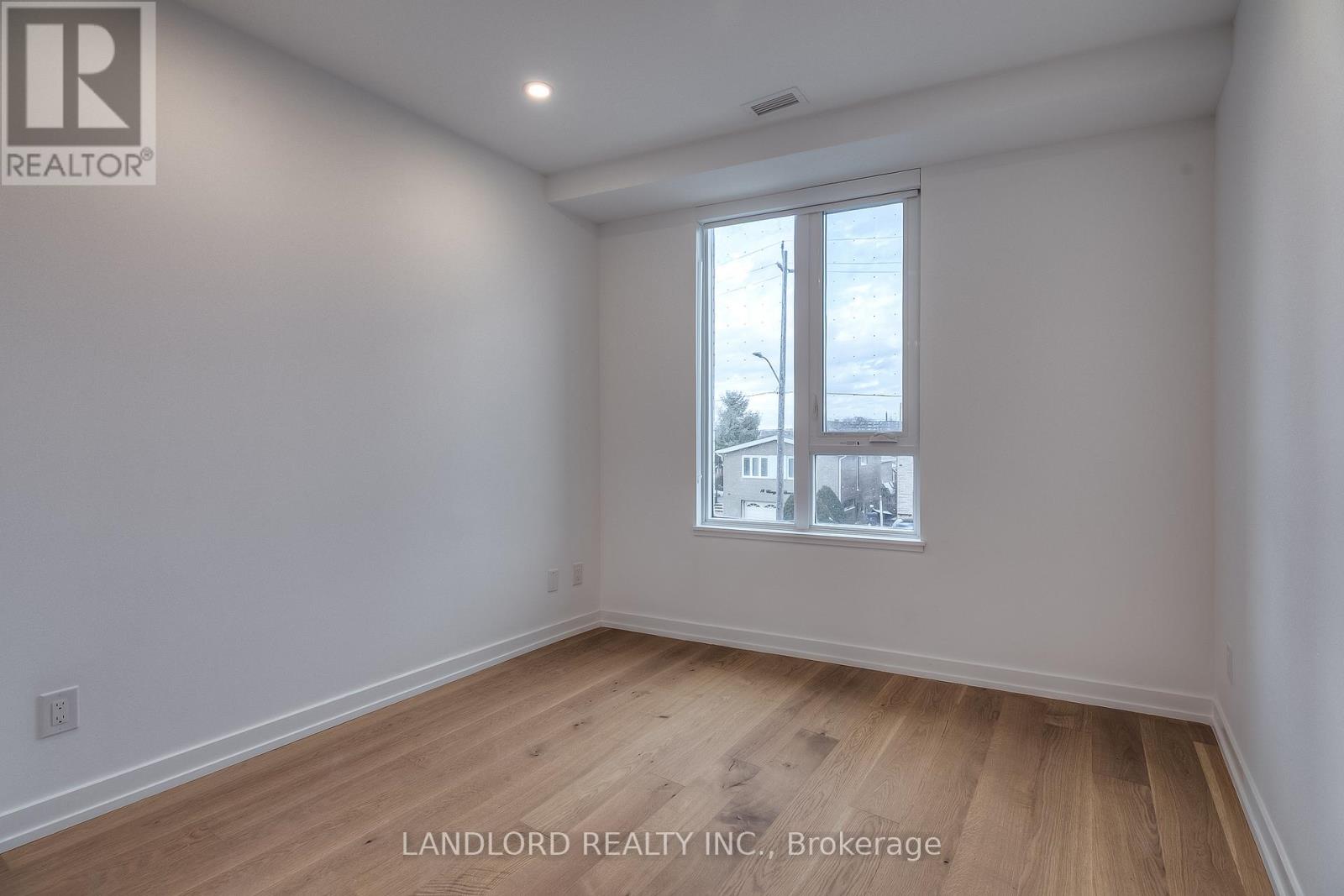 104 - 15 Maryport Avenue, Toronto, Ontario  M3M 0E1 - Photo 15 - W12686496