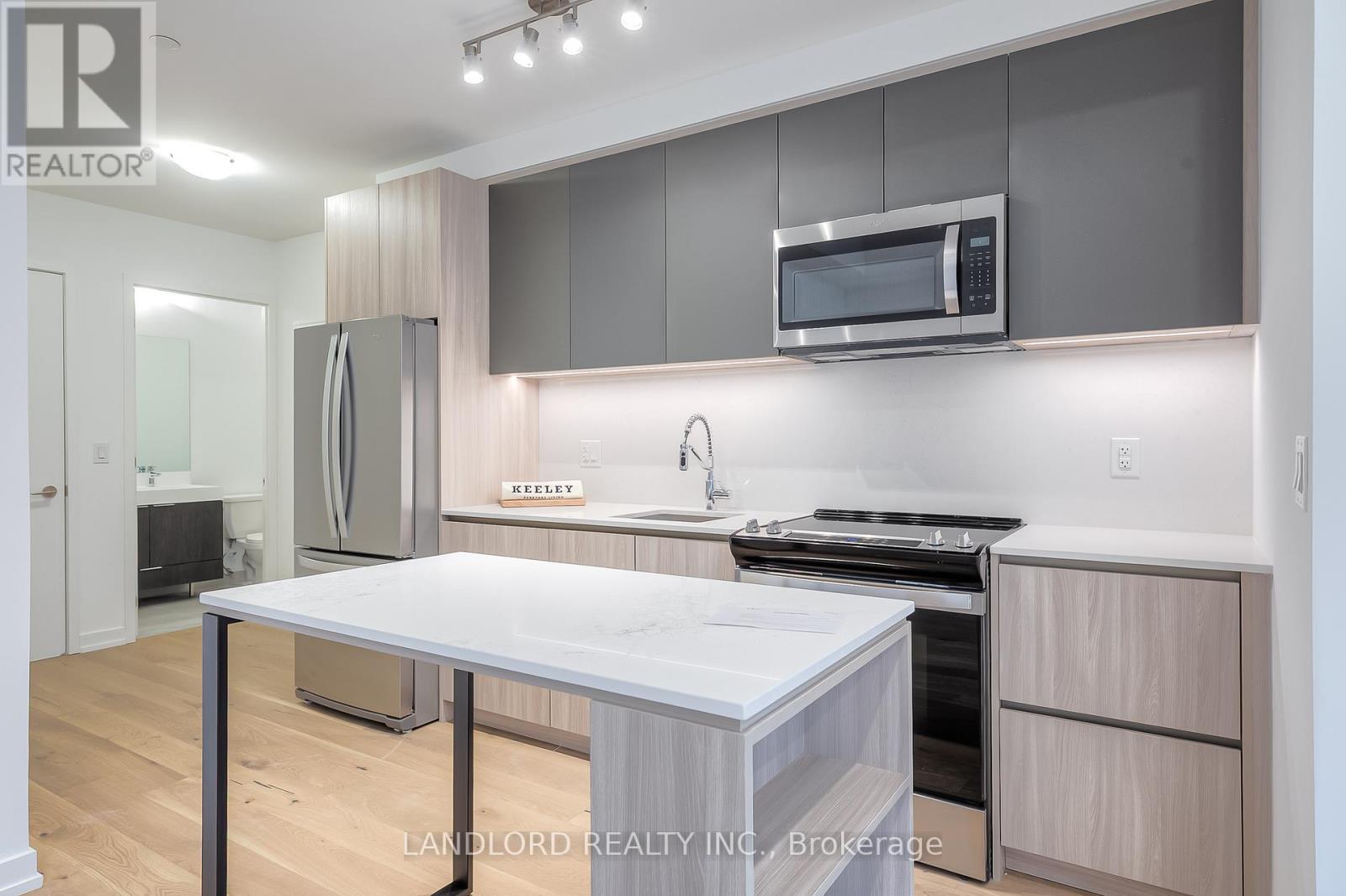 104 - 15 Maryport Avenue, Toronto, Ontario  M3M 0E1 - Photo 5 - W12686496