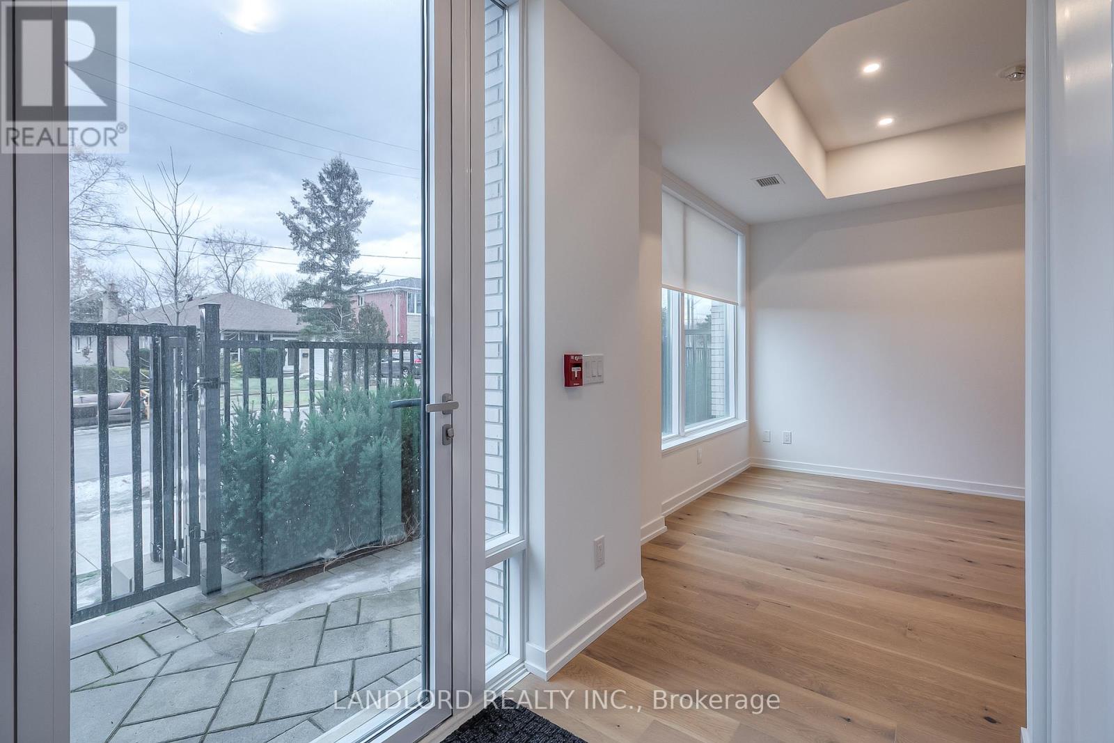 104 - 15 Maryport Avenue, Toronto, Ontario  M3M 0E1 - Photo 7 - W12686496