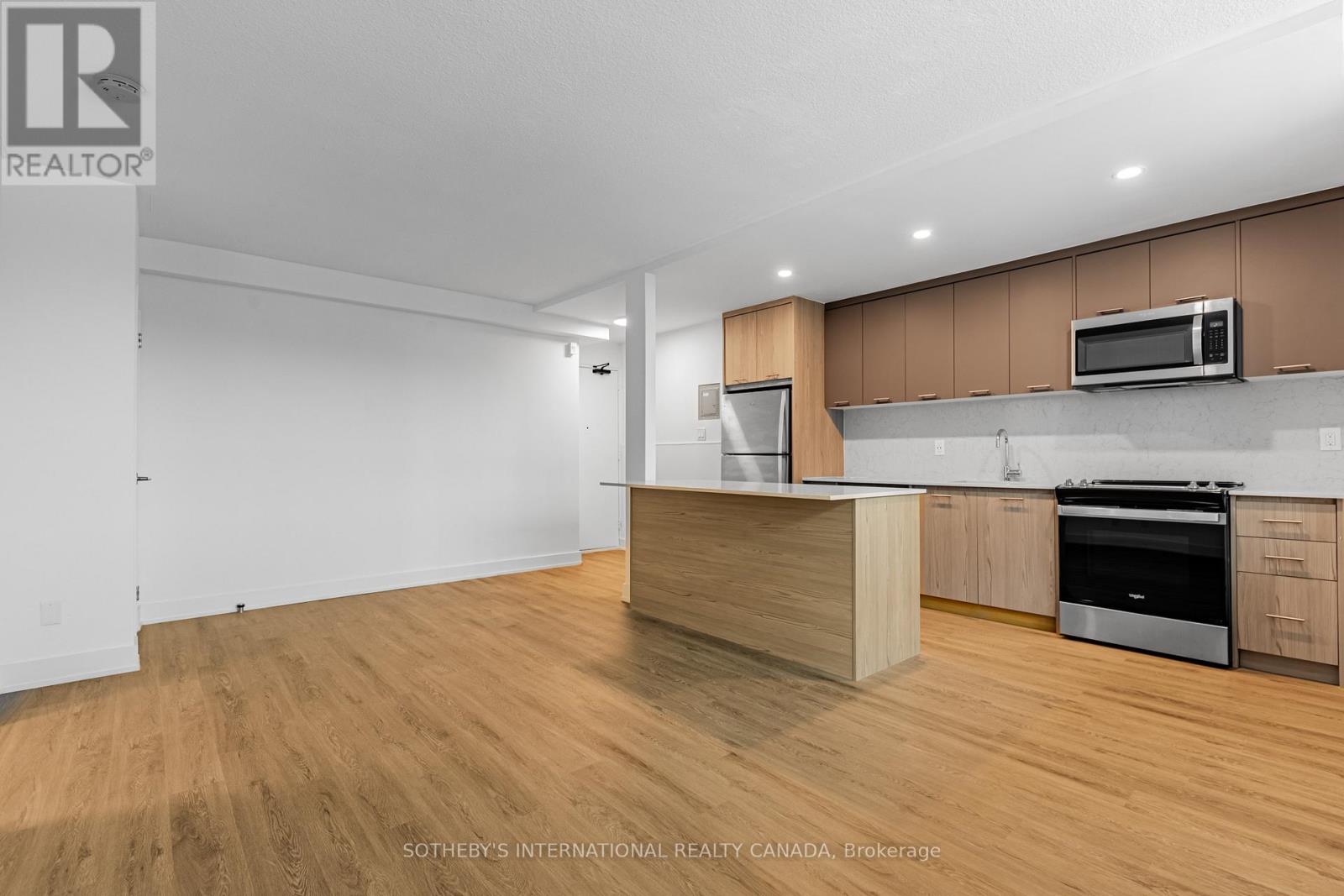 605 - 135 Tyndall Avenue, Toronto, Ontario  M6K 2G3 - Photo 10 - W12686504