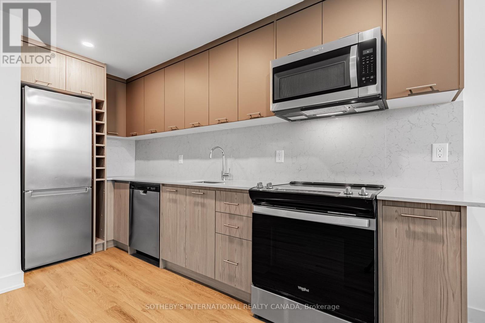 815 - 135 Tyndall Avenue, Toronto, Ontario  M6K 2G3 - Photo 9 - W12686516