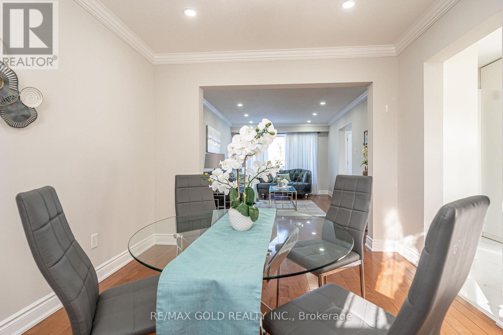 9 Dalton Place, Brampton, Ontario  L6T 1N6 - Photo 10 - W12686522