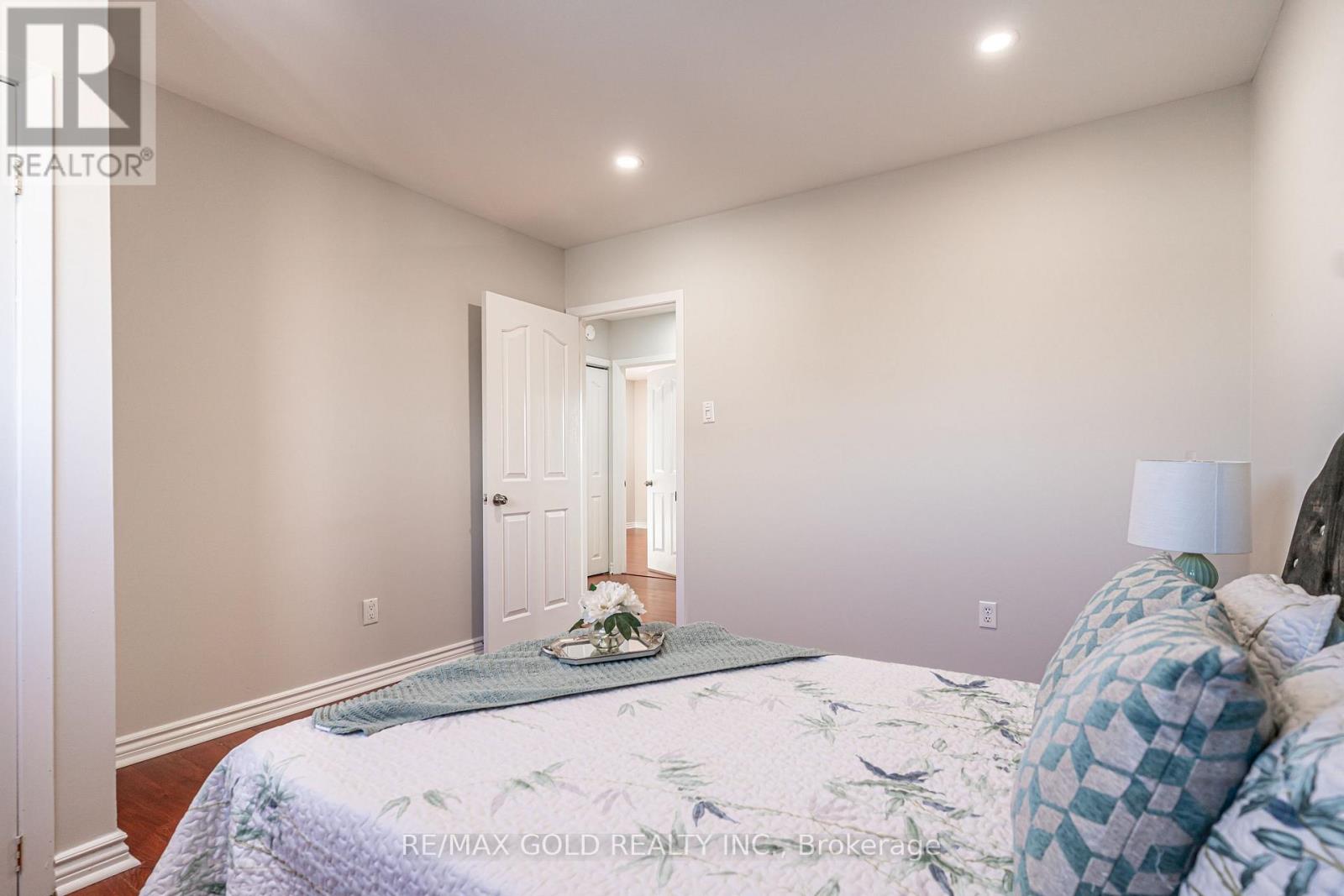 9 Dalton Place, Brampton, Ontario  L6T 1N6 - Photo 19 - W12686522