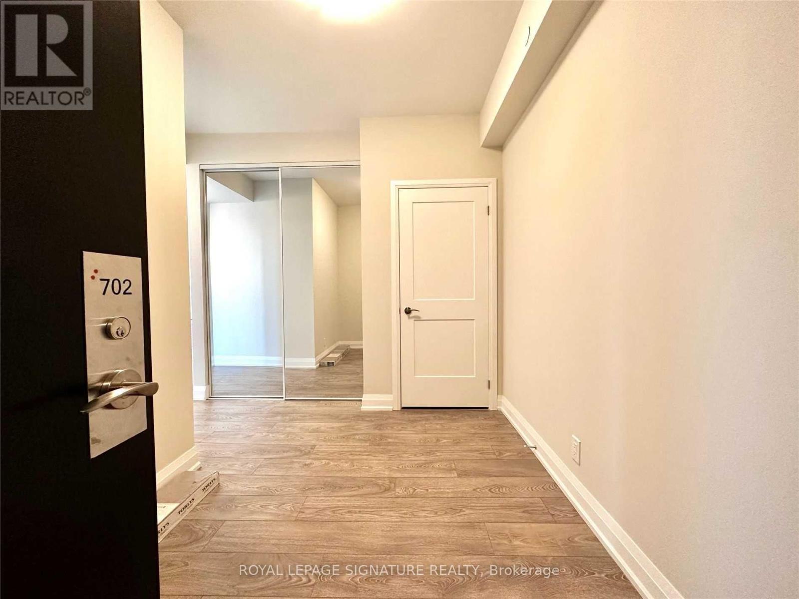 702 - 15 Lynch Street, Brampton, Ontario  L6W 0C7 - Photo 2 - W12686544