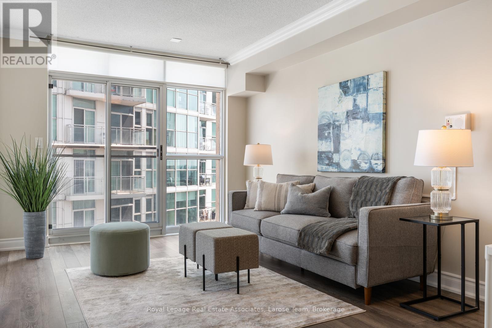 809 - 3 Marine Parade Drive, Toronto, Ontario  M8V 3Z5 - Photo 8 - W12686562