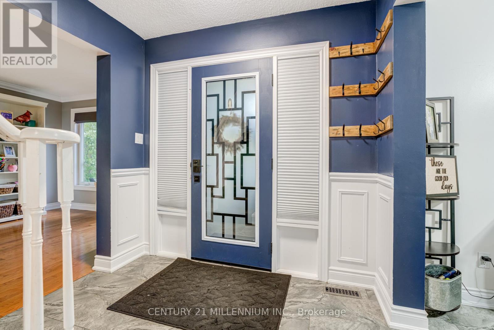 28 Bristol Avenue, Brampton, Ontario  L6X 2B3 - Photo 6 - W12686652