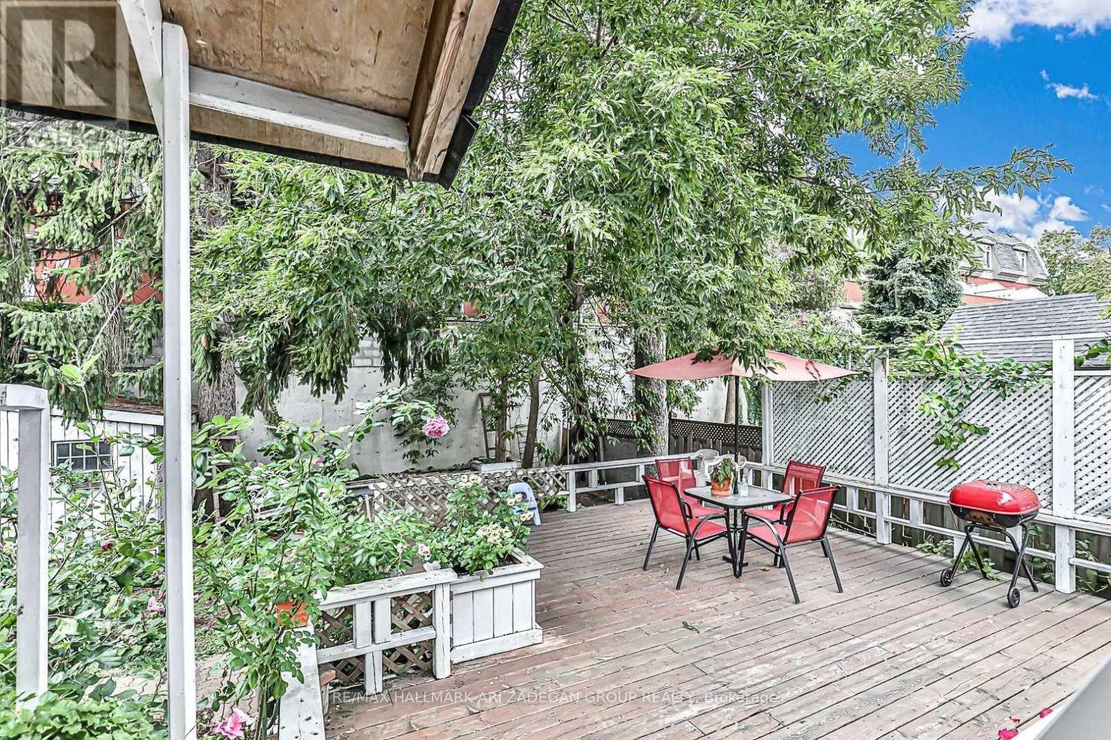 75 Fairfield Avenue, Toronto, Ontario  M8W 1R6 - Photo 15 - W12686700