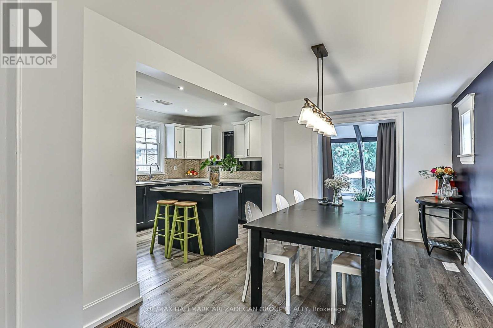 75 Fairfield Avenue, Toronto, Ontario  M8W 1R6 - Photo 7 - W12686700