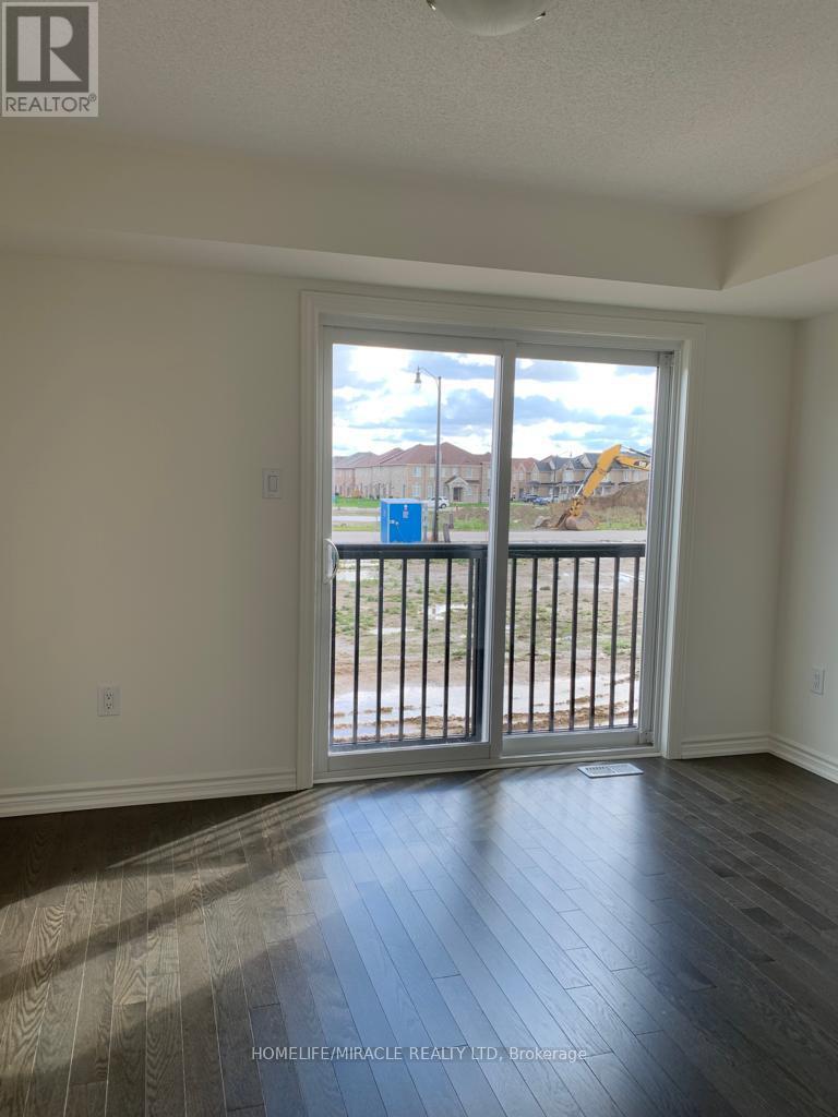 5-160 - 35 Stewardship Road, Brampton, Ontario  L7A 4W5 - Photo 2 - W12686738