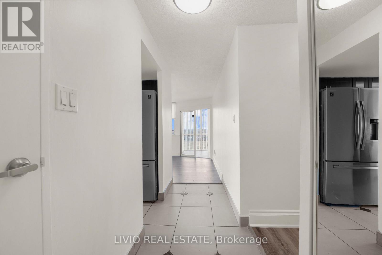 1411 - 10 Markbrook Lane, Toronto, Ontario  M9V 5E3 - Photo 7 - W12686774