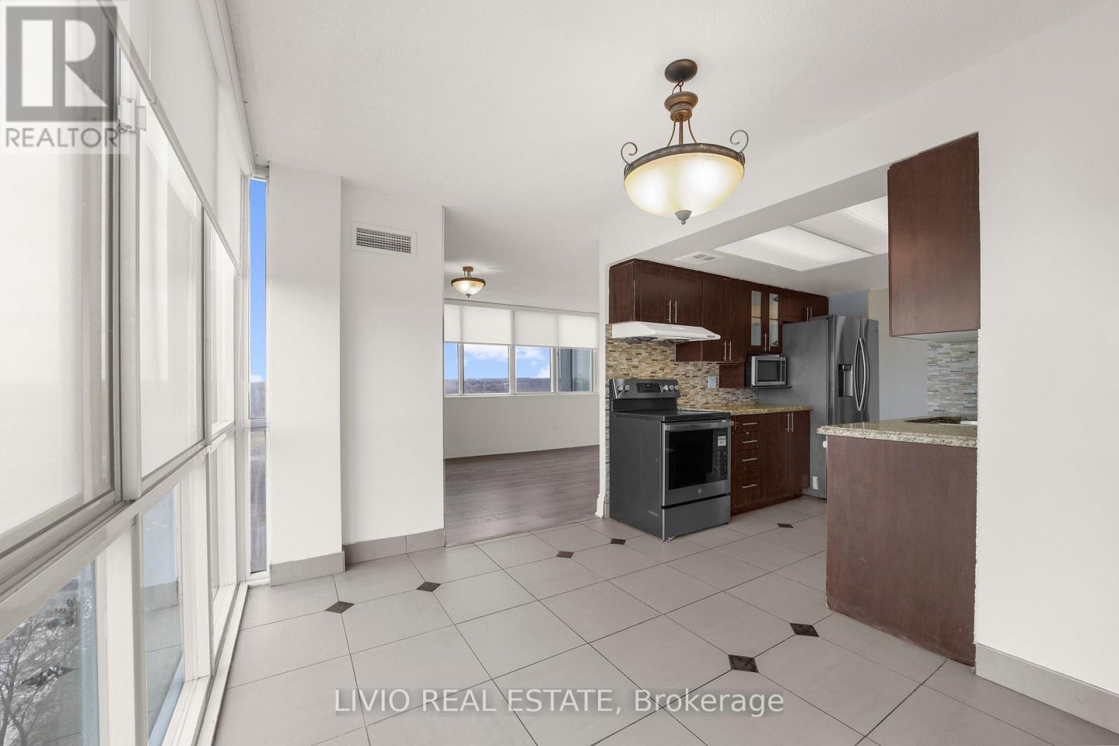 1411 - 10 Markbrook Lane, Toronto, Ontario  M9V 5E3 - Photo 8 - W12686774