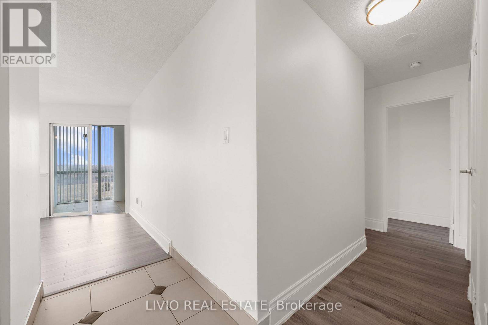 1411 - 10 Markbrook Lane, Toronto, Ontario  M9V 5E3 - Photo 9 - W12686774